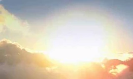 Hà Nội nắng nóng vào buổi trưa