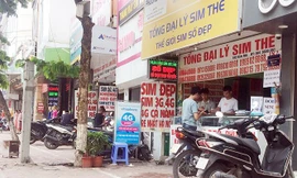 Ôm sim 11 chờ đổi số: Dân đầu cơ toát mồ hôi