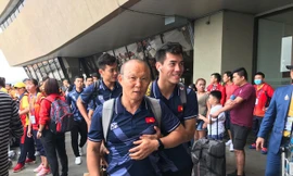 Đội tuyển U22 Việt Nam đã ra sân bay ở thủ đô Manila làm thủ tục lên chuyến chuyên cơ về nước.