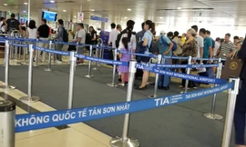 Mỗi khi có hãng hàng không mới ra đời, nhân lực hàng không lại "nóng" khi các hãng dùng lương để lôi kéo nhân lực của nhau.