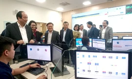 Đoàn công tác của Thủ tướng do Bộ trưởng, Chủ nhiệm Văn phòng Chính phủ Mai Tiến Dũng dẫn đầu thăm và làm việc với BHXH Việt Nam tháng 10/2018. Ảnh: Phạm Thanh.