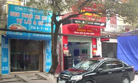 Thuê ô tô, iPhone đón Tết