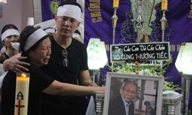 Nhạc sĩ Nguyễn Ánh 9 gửi lời thương vợ trước khi ra đi