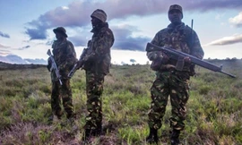 Lực lượng xạ thủ bảo vệ tê giác tại khu bảo tồn Borana của Kenya. Nguồn: BBC.