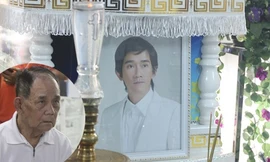 Bố ca sĩ Minh Thuận: 'Con trai tôi ra đi rất bình yên'