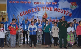 Tuổi trẻ sáng mãi niềm tin theo Đảng