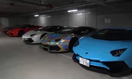 Dàn Lamborghini dưới hầm.