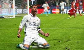Ramos chia vui sau bàn gỡ hòa 2-2 cho Real. Ảnh: Reuters.
