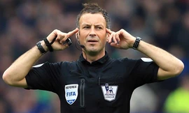 Trọng tài số 1 nước Anh bắt derby Manchester