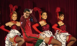 Ảnh chế siêu hài về Ronaldo sau trận hòa Áo