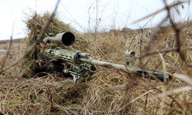 Mục kích lính bắn tỉa Nga ngụy trang 'xuất quỷ nhập thần'