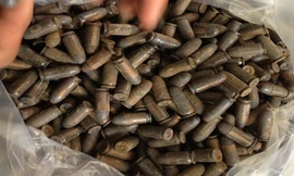 Số đạn được phát hiện dưới nền nhà ông Liêm.