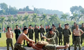 Mục kích đặc công chống khủng bố khổ luyện