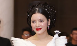 Lý Nhã Kỳ mặc đẹp nhất 'Đêm hội chân dài' với váy thiên nga