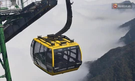 Đi cáp treo trải nghiệm cảnh sắc tuyệt đẹp trên đỉnh Fansipan