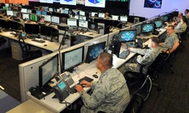 Chính phủ và doanh nghiệp các nước trên thế giới đã đầu tư rất nhiều vào các chiến lược nhằm ngăn chặn sự xâm nhập và đe dọa từ thế giới ảo.