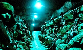 15 biệt kích Team 6 trên chiếc “kẻ chiếm đoạt” 17.