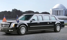 Do thường phải đối mặt với nhiều nguy cơ khủng bố, những tổng thống Mỹ luôn được chuyên chở trên những siêu xe limousine bọc thép được thiết kế đặc biệt.