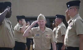 Ông Ted "Twig" Branch (giữa) là đối tượng bị điều tra tham nhũng. Ảnh: US Navy.