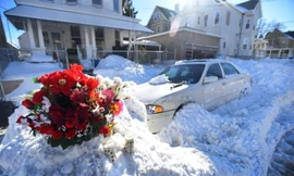 Chiếc xe vô tình gây ra cái chết của hai mẹ con. Ảnh: northjersey.com.