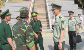 Lực lượng Biên phòng hai nước hợp tác triển khai các hoạt động giao lưu hữu nghị. Ảnh: Duy Chiến.