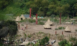 Lều tre trên phim trường King Kong tại Ninh Bình.