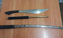 ang vật vụ án thu được trong người và tại nhà ở của Thủy. Ảnh: Phương Linh.