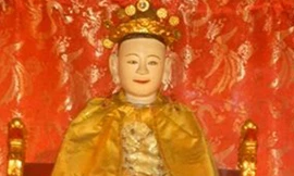 Chuyện ít biết về nữ hoàng duy nhất ở Việt Nam