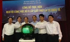 Nghi thức khai trương dịch vụ.