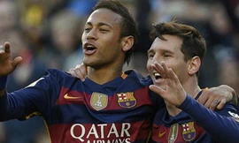 Messi (phải) đạt phong độ cao trong những trận đầu năm mới. Ảnh: Reuters