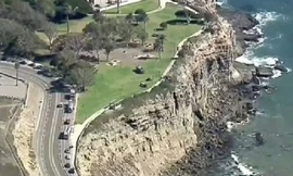 Vách đá hướng ra biển ở công viên Point Fermin là một nơi nguy hiểm. Ảnh: Timesnews.