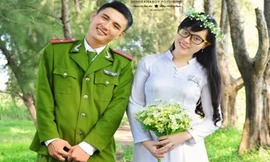 Phạm Cao Thái Bảo (bên trái) - chàng cán bộ 9X "xì tin" nổi tiếng được học viên trường Trung cấp Cảnh sát Nhân dân 3 (TP Cần Thơ) yêu mến. Ảnh: NVCC.