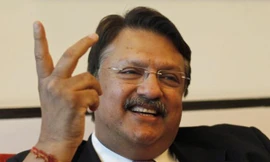 Ảnh tỷ phú Ajay chụp hôm 19-12. Ảnh: AP