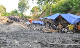 Hiện trường vụ sụt lò. Ảnh: C.N