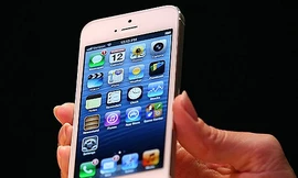 Giới trẻ thuê iPhone 5 để 'lên đời'