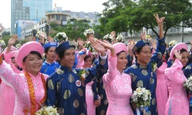 Đấu khẩu trước ngày cưới