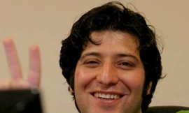 Phóng viên Sasan Aghaei của tờ báo Etemad, một trong những người bị bắt