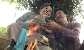 Xuân Hinh: Lúc là gái quê, khi làm trai phố