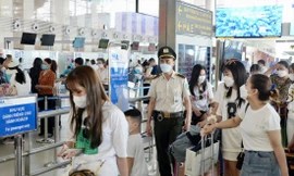 Bay quốc tế phục hồi chậm: Chờ khách Trung Quốc, Nhật Bản, Hàn Quốc và Nga