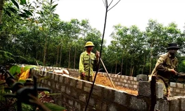 Ngăn người dân xây dựng, trồng cây để trục lợi đền bù làm cao tốc Bắc – Nam