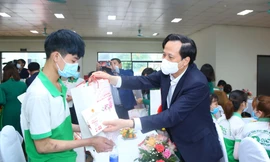 Bộ trưởng LĐ-TB&XH Đào Ngọc Dung: Hỗ trợ 3 tháng tiền thuê trọ cho công nhân