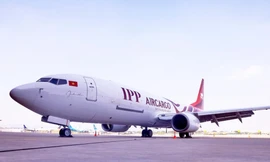 Hàng không: Nơi tỷ phú ‘đốt tiền’ hay sân chơi đánh bóng thương hiệu?