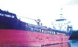 Bơ vơ số phận 4 con tàu