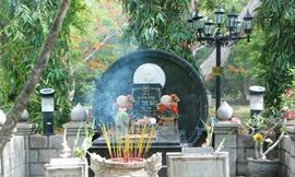 Mộ liệt sỹ Võ Thị Sáu