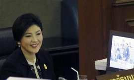 Thủ tướng Thái Lan Yingluck Shinawatra vừa vượt qua cuộc bỏ phiếu bất tín nhiệm