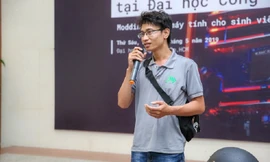 Chàng trai “làm đẹp” máy tính 