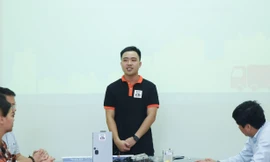 Chàng sinh viên chế “máy nhắc uống thuốc” phục vụ điều trị bệnh nhân COVID-19 