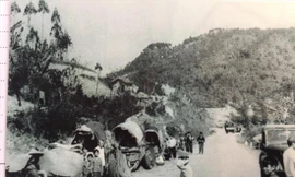 Cảnh nhân dân Lạng Sơn sơ tán trên quốc lộ 1A ảnh: tư liệu 