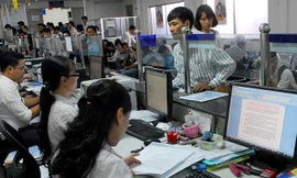 Bộ máy cồng kềnh, tiêu tốn ngân sách