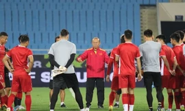 Tự nhận không bằng đẳng cấp của HLV Eriksson, nhưng HLV Park Hang seo 2 lần giành chiến thắng trong cuộc đấu trí với cựu HLV ĐT Anh ở bán kết AFF cup 2018. Ảnh: NHƯ Ý